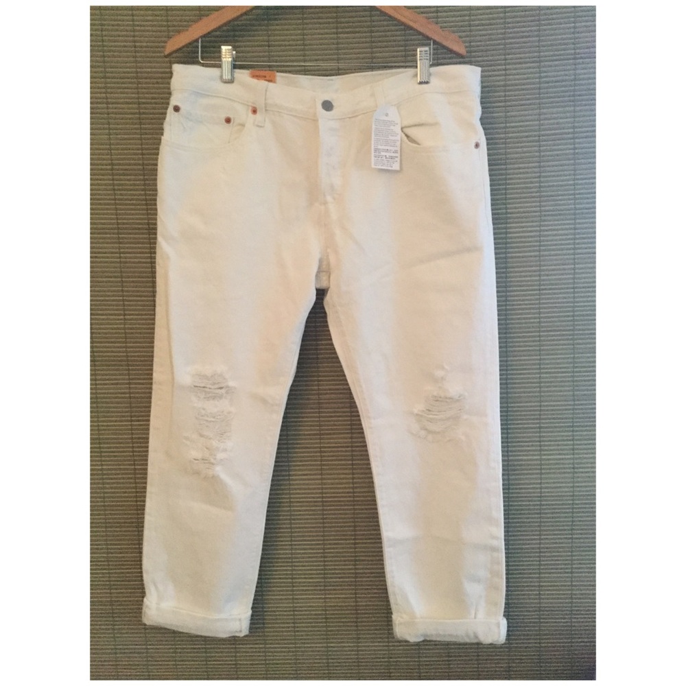 Levis 501 Distressed Boyfriend Jeans